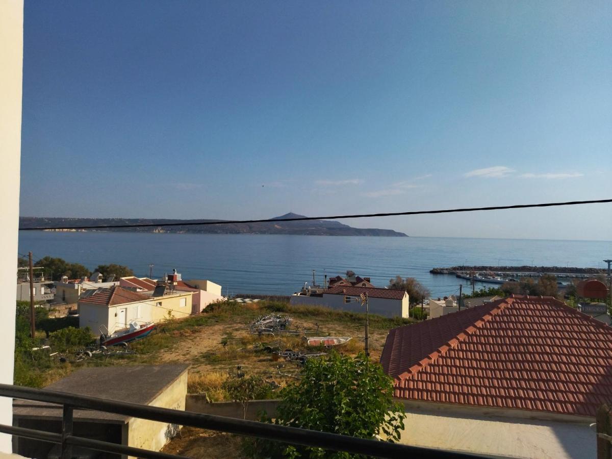 Ostria Apartments Kalives Калівес Екстер'єр фото