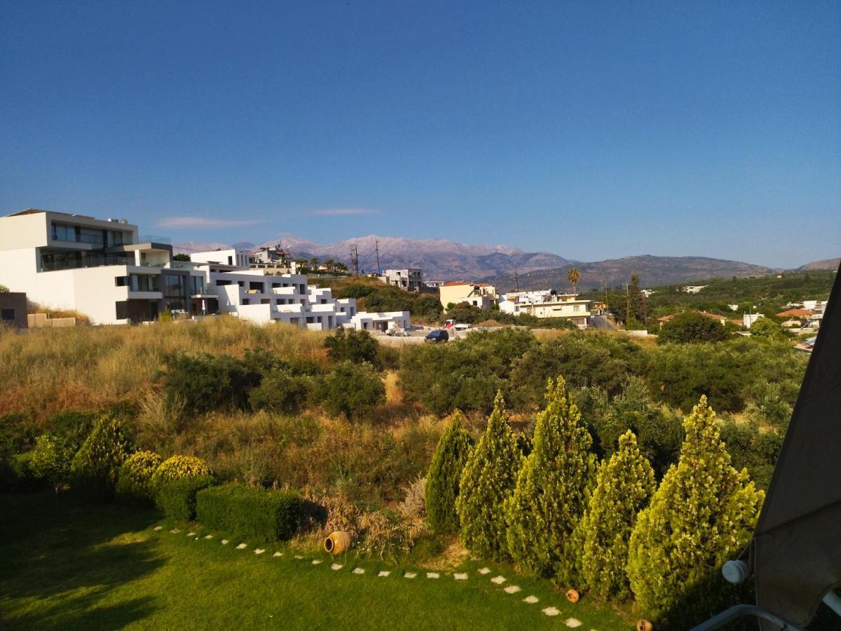 Ostria Apartments Kalives Калівес Екстер'єр фото