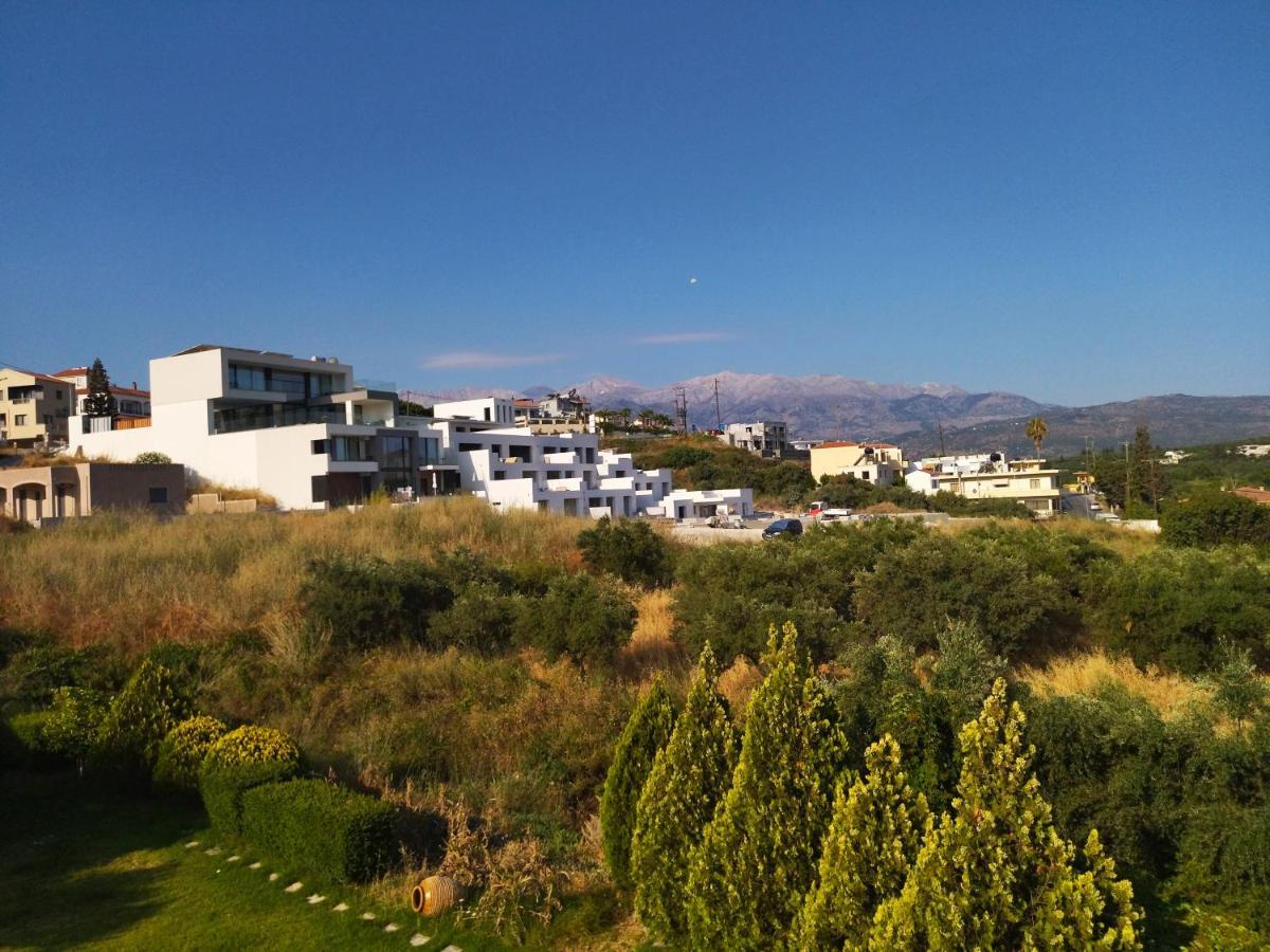 Ostria Apartments Kalives Калівес Екстер'єр фото
